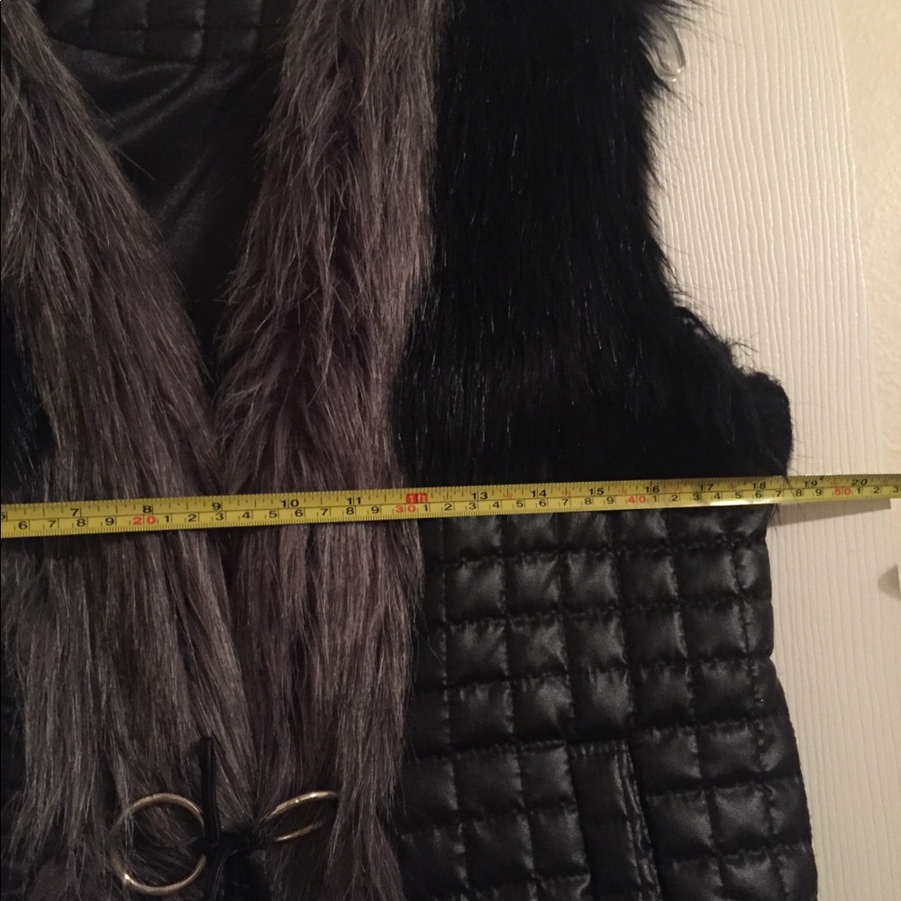 Faux fur jacket - Picture 3 of 5